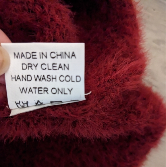 Olivaceous new top women's sweater large crop fuzzy nwt - Picture 14 of 14